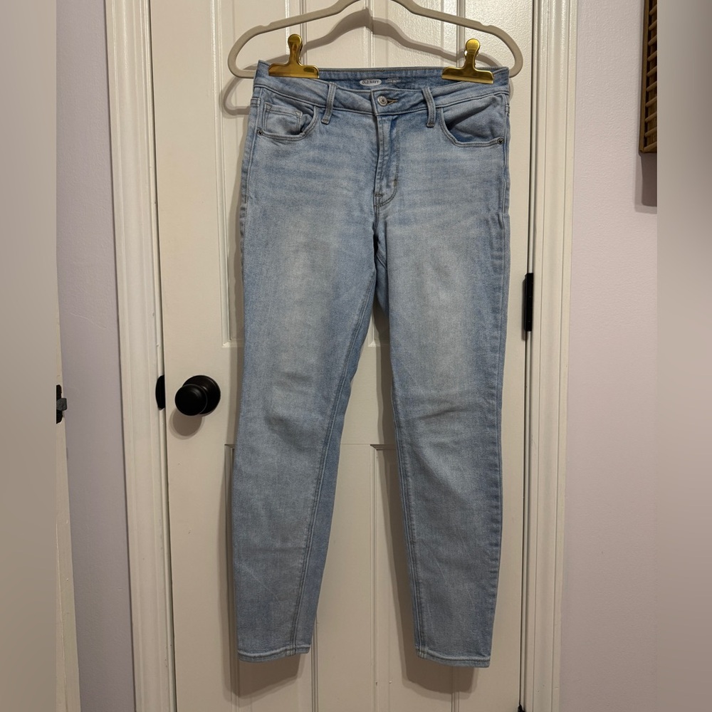 Old Navy Rockstar Super Skinny Jeans